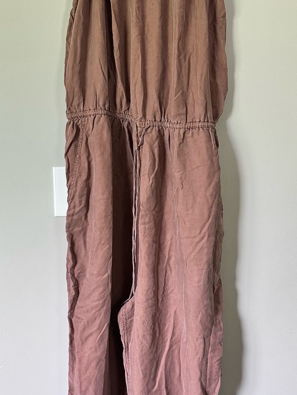 Unsubscribed NWT jumpsuit in light brown/mauve Size L